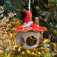 Charger l'image dans la galerie, Mangeoire Chapeau de Sorcière