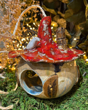 Charger l'image dans la galerie, Mangeoire Chapeau de Sorcière