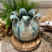 Charger l'image dans la galerie, Cache Pot Floral Turquoise