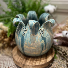 Charger l'image dans la galerie, Cache Pot Floral Turquoise