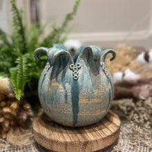 Charger l'image dans la galerie, Cache Pot Floral Turquoise