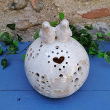 Charger l'image dans la galerie, Lampe ou photophore avec 2 oiseaux en grès émaillé