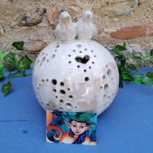 Charger l'image dans la galerie, Lampe ou photophore avec 2 oiseaux en grès émaillé