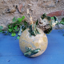 Charger l'image dans la galerie, Lutin de Jardin avec un Livre Papillon