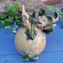 Charger l'image dans la galerie, Lutin de Jardin avec un Livre Papillon