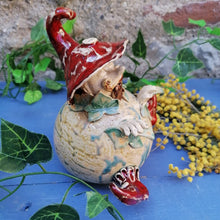 Charger l'image dans la galerie, Lutin de Jardin avec un Chapeau Rouge