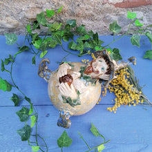 Charger l'image dans la galerie, Lutin de Jardin avec un escargot tout chaud !