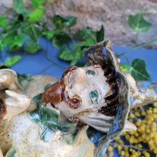 Charger l'image dans la galerie, Lutin de Jardin avec un escargot tout chaud !