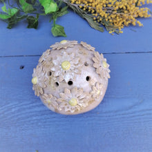 Charger l'image dans la galerie, Pique-Fleurs Marguerite