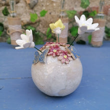 Charger l'image dans la galerie, Pique-Fleurs Floral avec Papillons Bleus