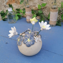 Charger l'image dans la galerie, Pique-Fleurs Floral avec Papillons