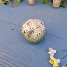 Charger l'image dans la galerie, Pique-Fleurs Floral Marguerite