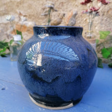 Charger l'image dans la galerie, Vase Rond Bleu Profond