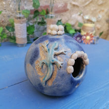 Charger l'image dans la galerie, Nichoir Avec Lézard