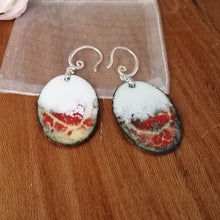 Charger l'image dans la galerie, Boucles d'oreilles Terre Rouge enneigée