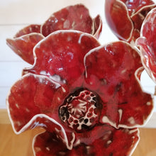 Charger l'image dans la galerie, Grand Coquelicot en Porcelaine