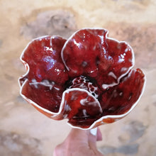 Charger l'image dans la galerie, Grand Coquelicot en Porcelaine