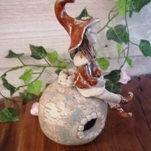 Charger l'image dans la galerie, Nichoir Sorcière