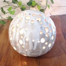 Charger l'image dans la galerie, Photophore Sphère Blanc Nacré