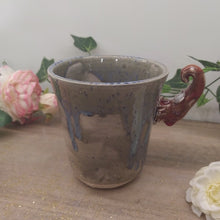 Charger l'image dans la galerie, Tasse Lutin Chaussons Rouges