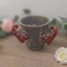 Charger l'image dans la galerie, Tasse Lutin Chaussons Rouges