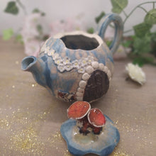 Charger l'image dans la galerie, Théière "Maison de Hobbit"